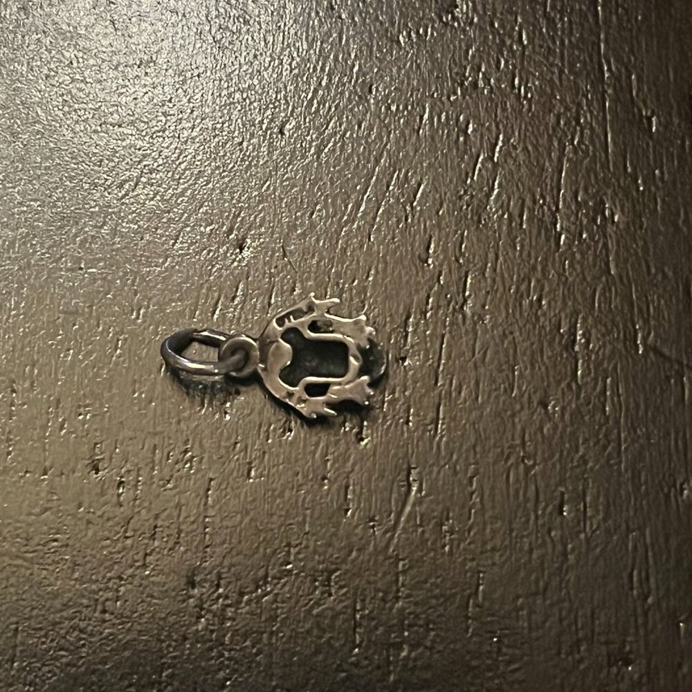 Vintage Sterling Silver Frog Charm - Picture 3 of 3